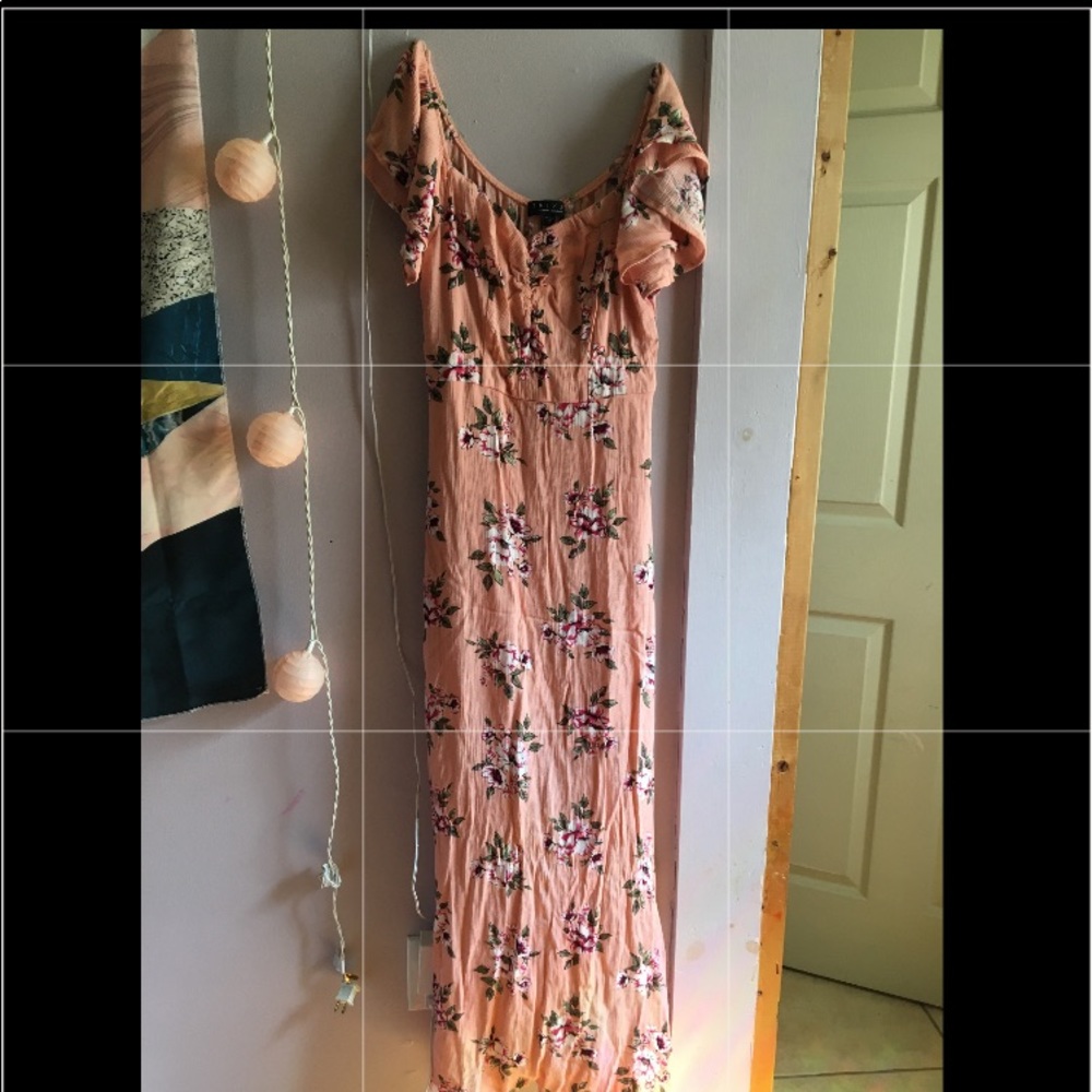 TRIXXI, Pink floral dress, Size medium, never worn